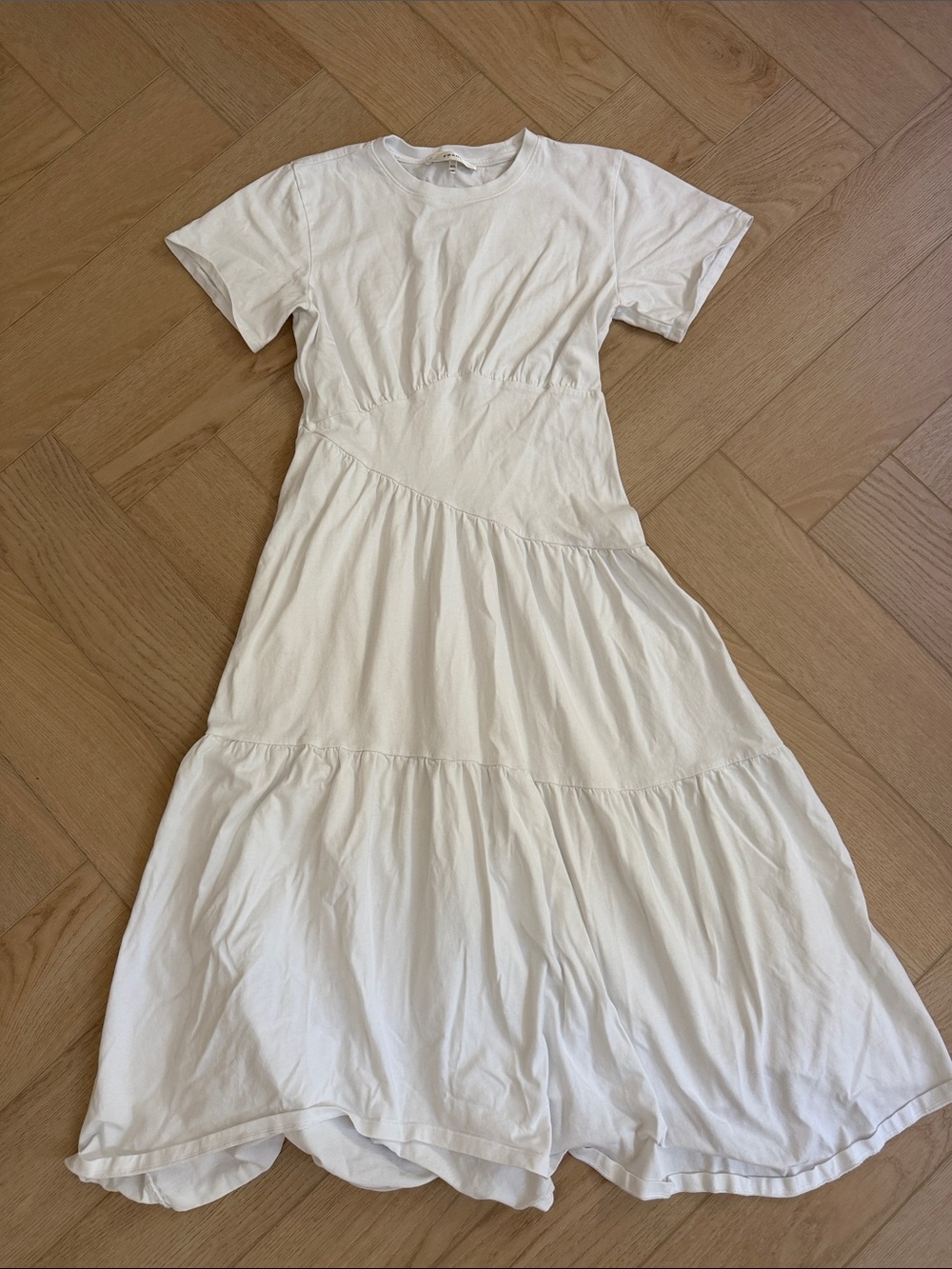 Frame white assymetric tiered Short-Sleeve Maxi Dress